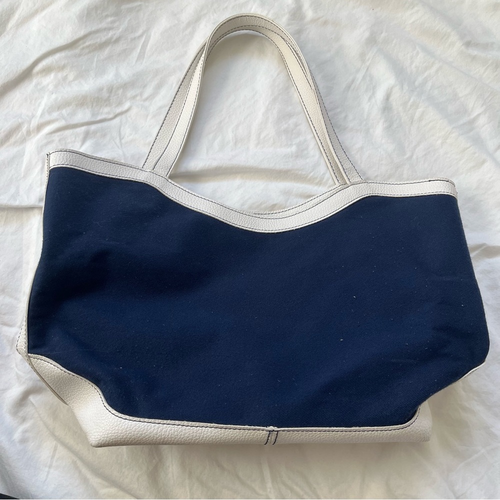 ⛴️ navy and white tote bag ⛴️